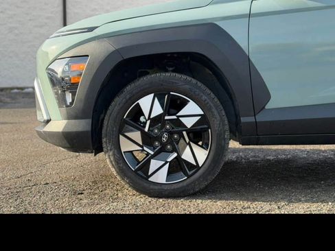 Used 2025 Hyundai Kona SEL image 5