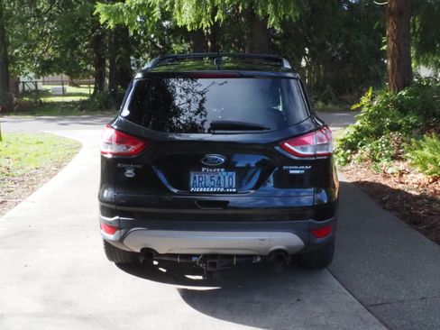 Used 2013 Ford Escape Titanium w/ Parking Technology Pkg image 2