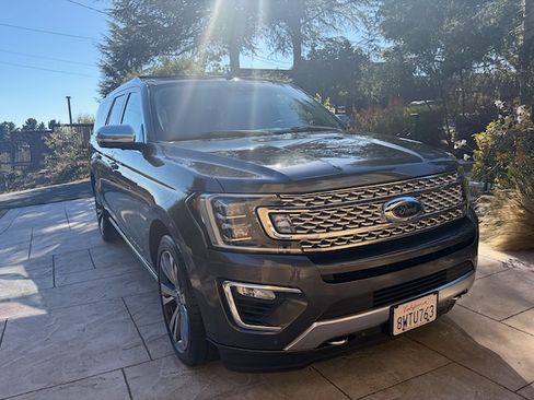 Used 2020 Ford Expedition Max Platinum AWD/4WD image 2