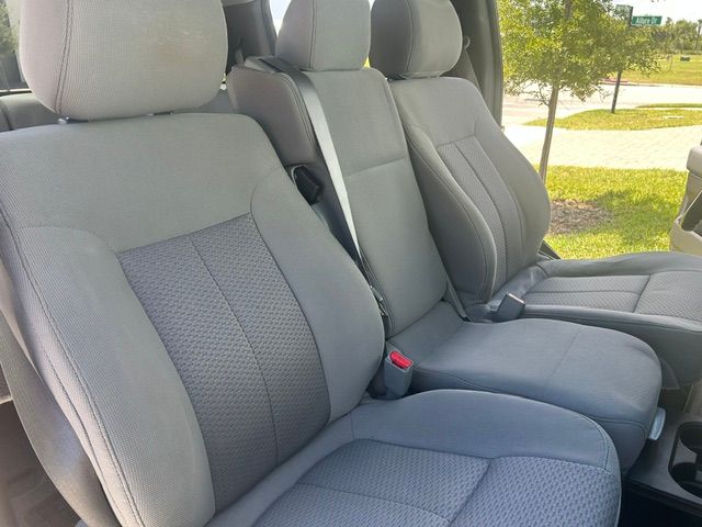 Used 2014 Ford F150 XLT w/ XLT Chrome Package RWD image 28