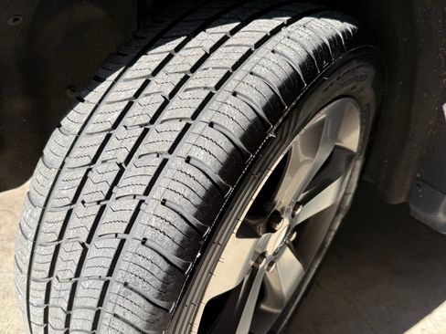 Used 2014 Jeep Grand Cherokee Limited AWD/4WD image 11