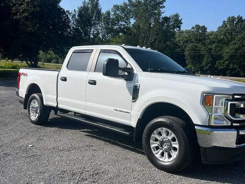 Used 2021 Ford F250 XL w/ STX Appearance Package AWD/4WD image 6