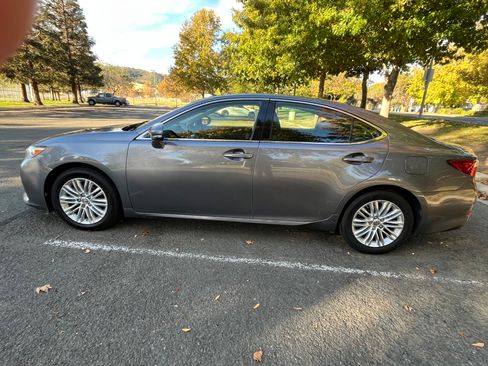 Used 2013 Lexus ES 350 350 Sedan 4D image 5