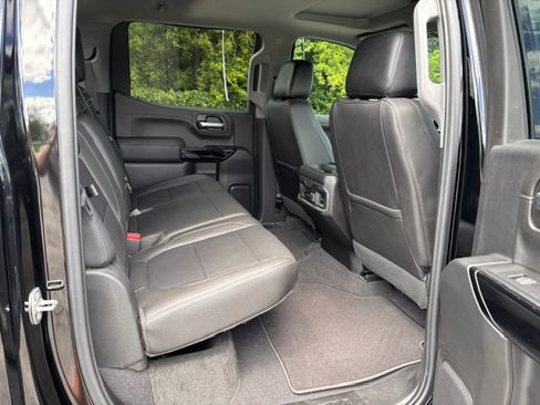 Used 2019 GMC Sierra 1500 SLT w/ SLT Premium Plus Package AWD/4WD image 9