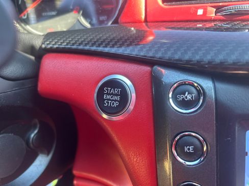 Used 2013 Maserati GranTurismo Sport image 19