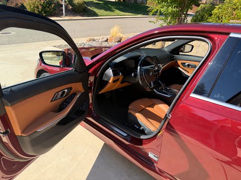 Used 2022 BMW 330e w/ Premium Package RWD image 8