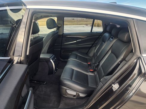 Used 2015 BMW 535i Gran Turismo xDrive image 16