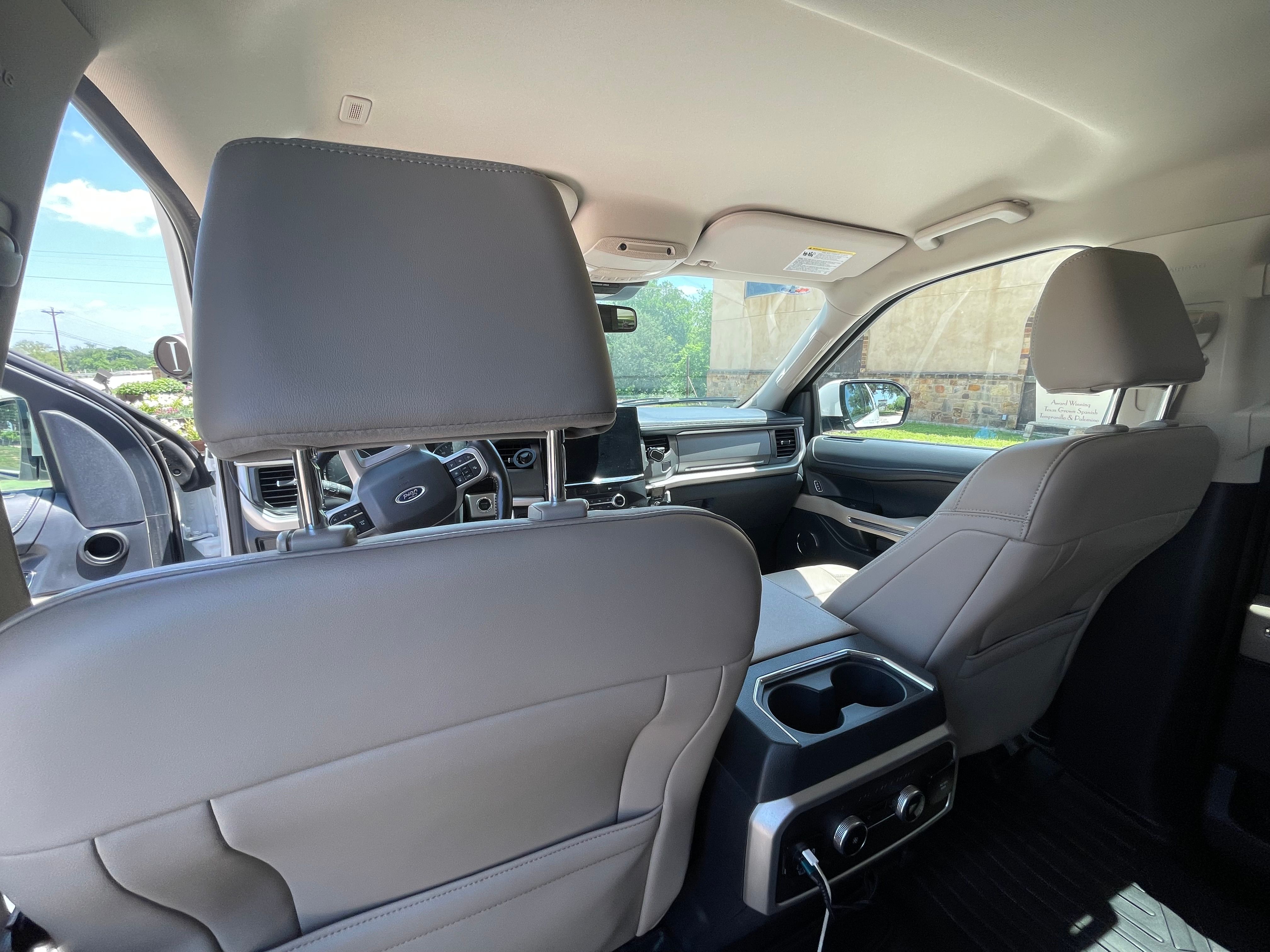 Used 2023 Ford Expedition Max XLT RWD image 1