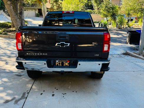 Used 2016 Chevrolet Silverado 1500 LTZ Z71 w/ LTZ Plus Package image 4