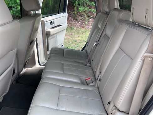 Used 2008 Ford Expedition Limited RWD image 9