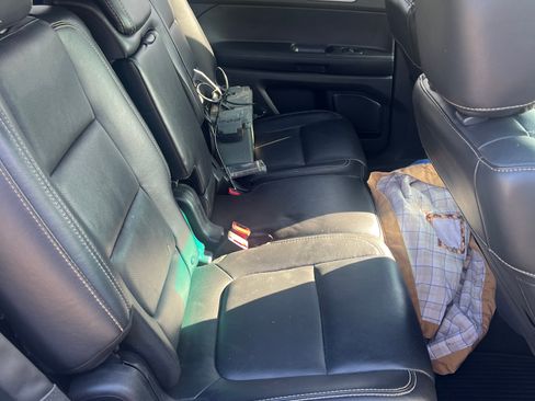 Used 2015 Ford Explorer Sport w/ Equipment Group 401A image 7