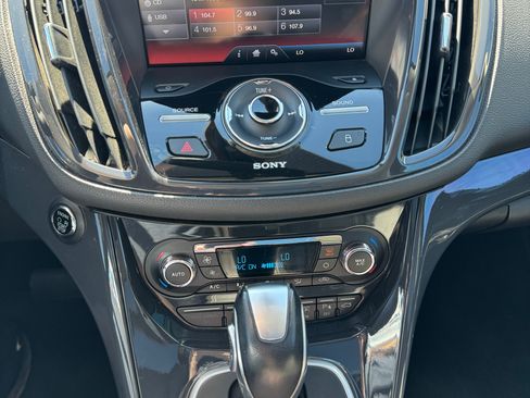 Used 2013 Ford Escape Titanium w/ Parking Technology Pkg image 27