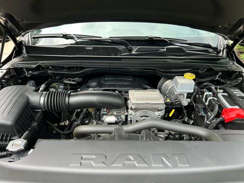Used 2023 RAM 1500 Laramie AWD/4WD image 19