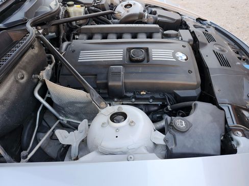 Used 2007 BMW Z4 3.0i image 8