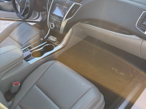 Used 2015 Acura TLX FWD image 14