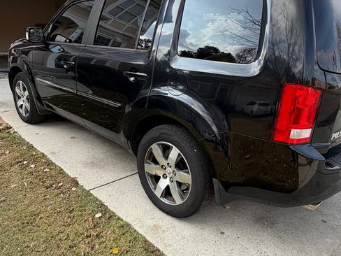 Used 2012 Honda Pilot Touring image 2