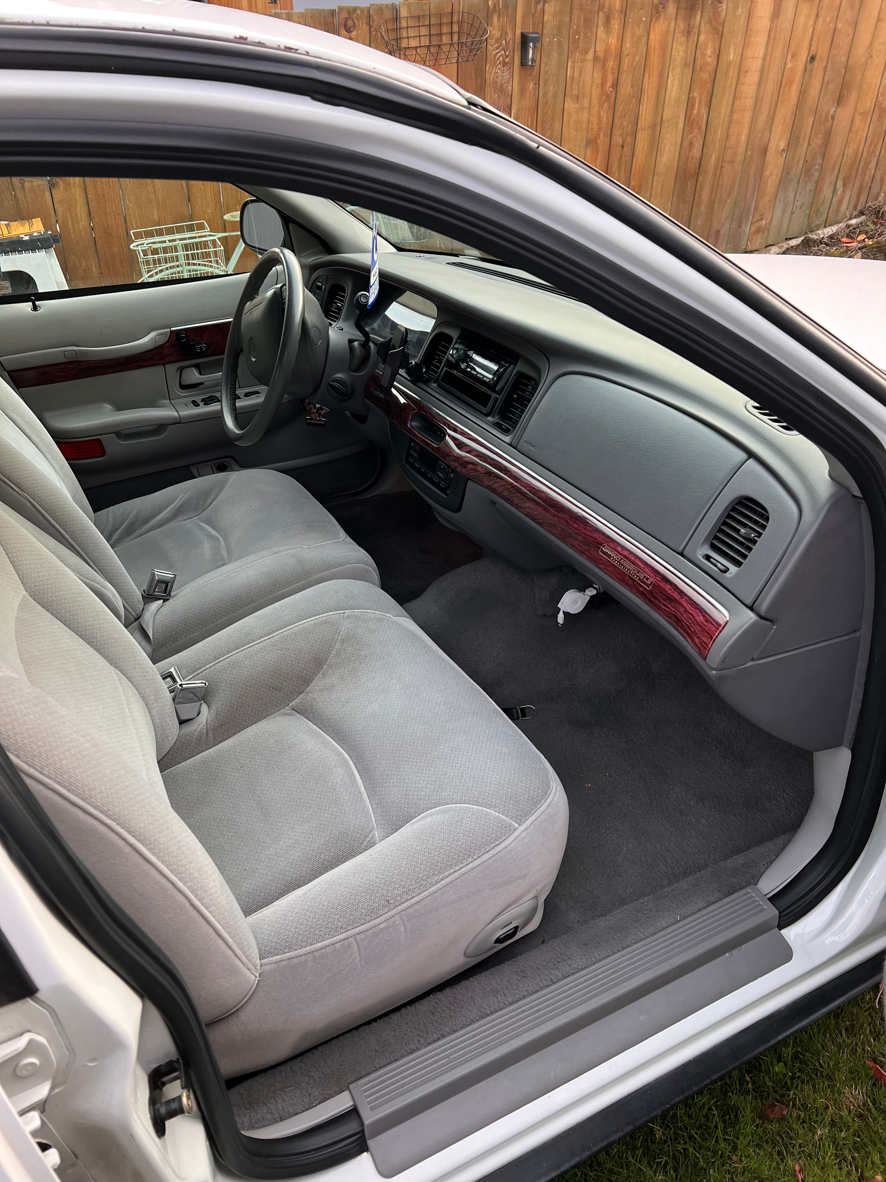 Used 2000 Mercury Grand Marquis LS RWD image 16