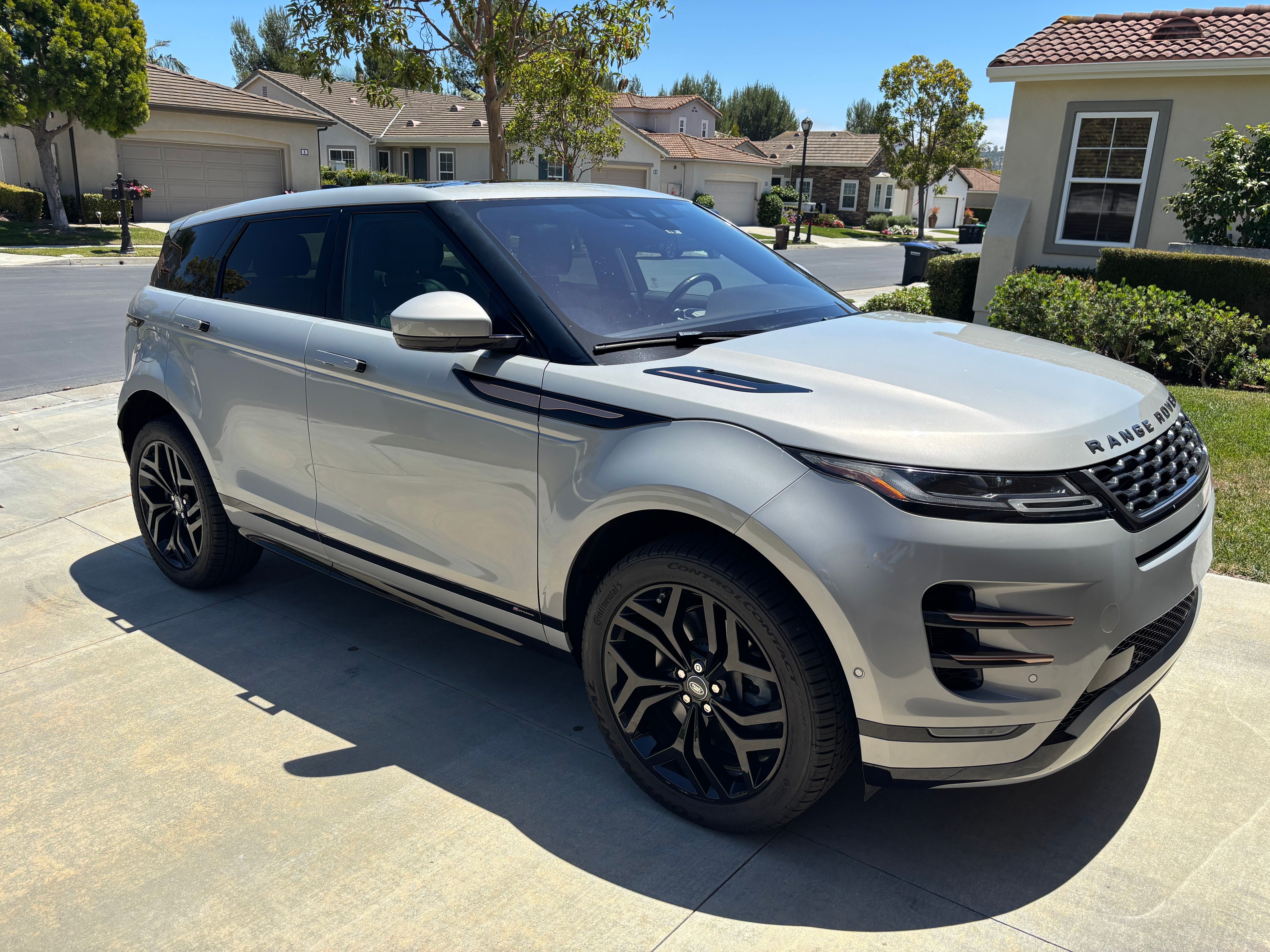 Used 2020 Land Rover Range Rover Evoque R-Dynamic HSE AWD/4WD image 2