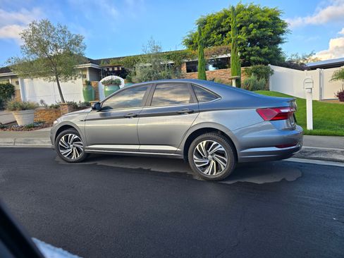 Used 2020 Volkswagen Jetta SEL image 5