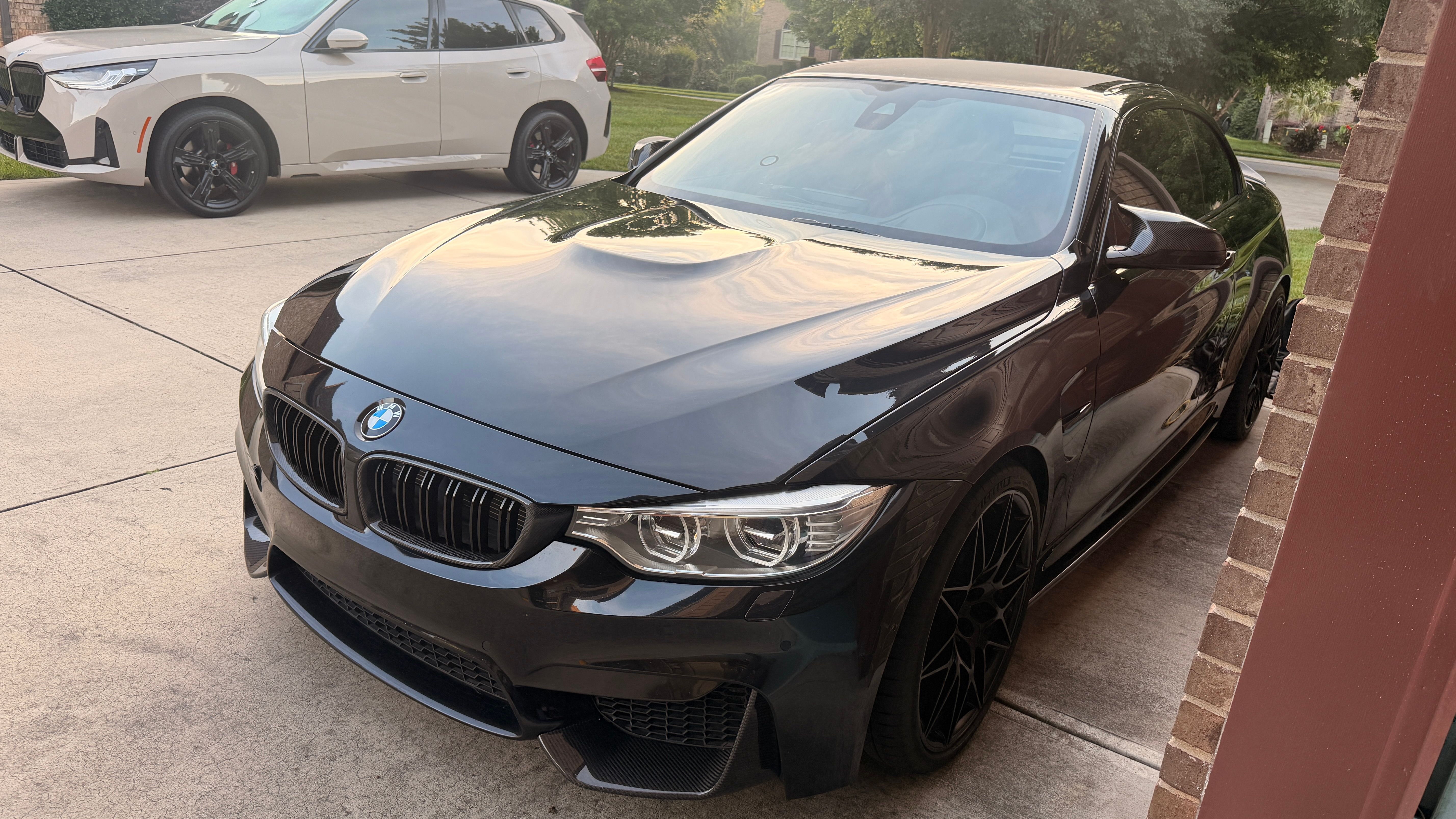 Used 2015 BMW M4 Convertible RWD image 4