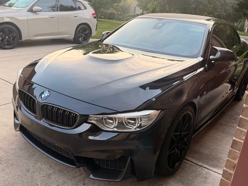 Used 2015 BMW M4 Convertible RWD image 4