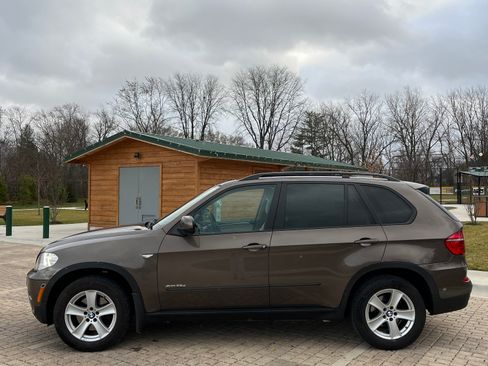 Used 2012 BMW X5 xDrive35d image 4