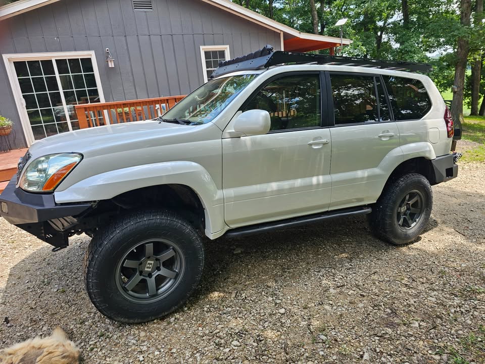Used 2004 Lexus GX 470 AWD/4WD image 1