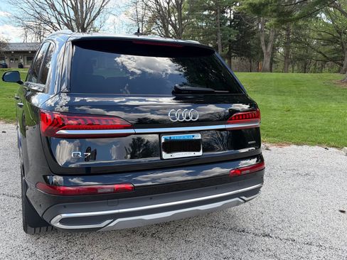 Used 2023 Audi Q7 3.0T Premium Plus AWD/4WD image 5