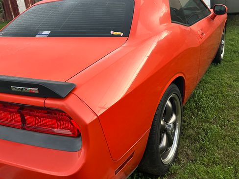 Used 2009 Dodge Challenger SRT8 w/ SRT Option Group II image 14
