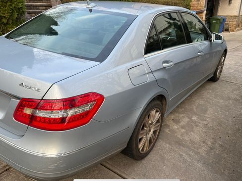 Used 2013 Mercedes-Benz E 350 4MATIC Sedan image 11