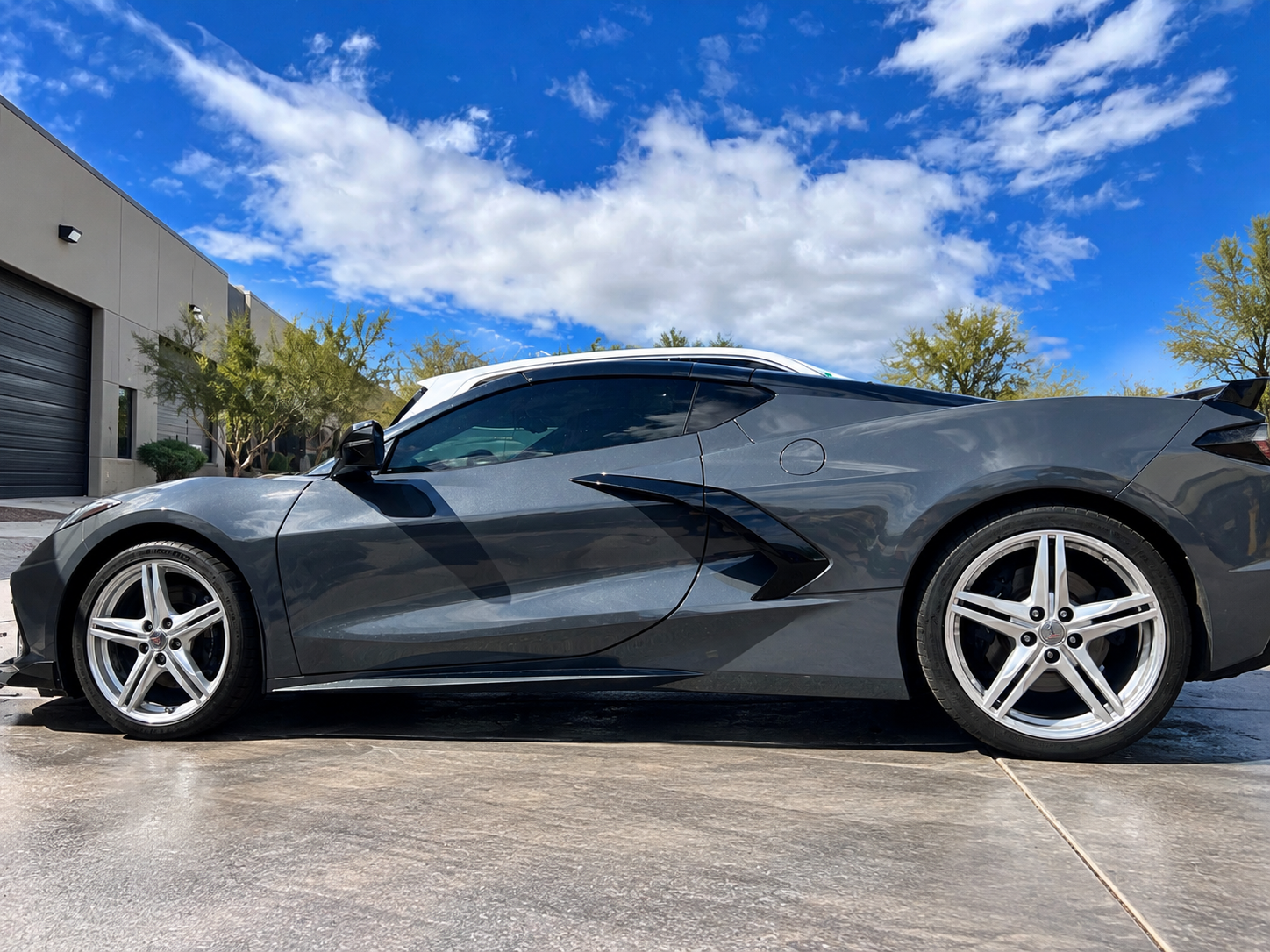 Used 2024 Chevrolet Corvette Stingray Preferred Cpe w/ Z51 Performance Package RWD image 1