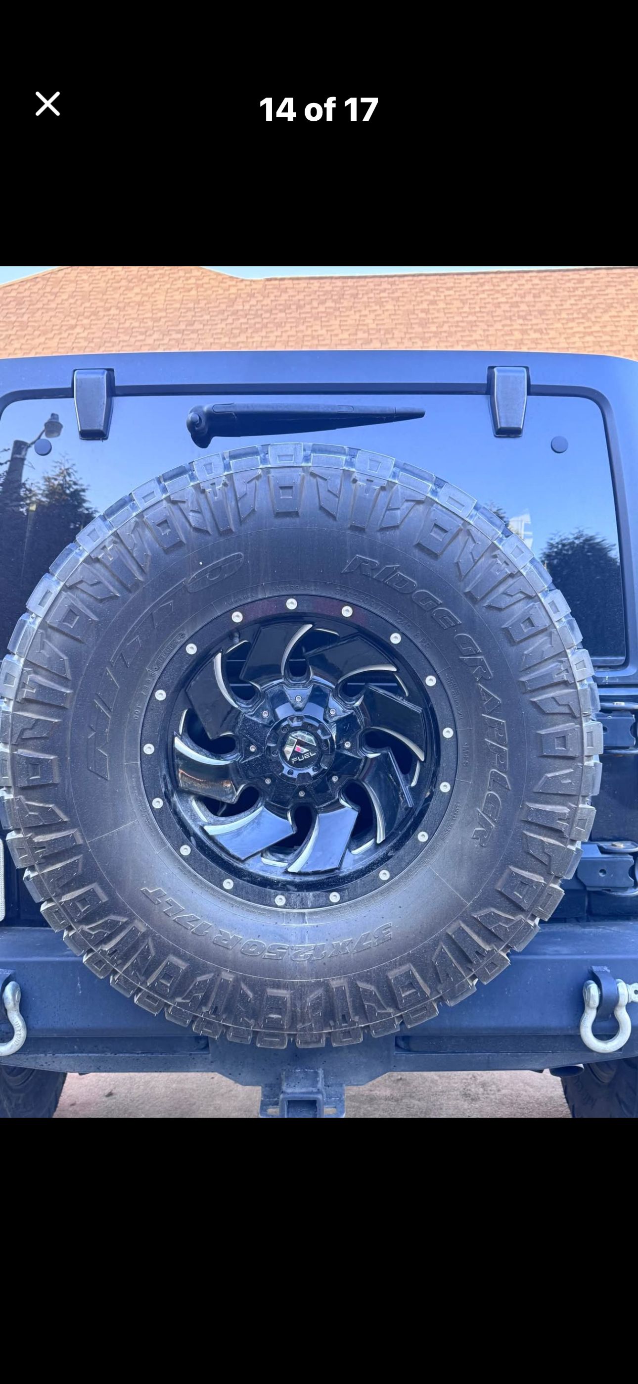 Used 2017 Jeep Wrangler Unlimited Sahara w/ Dual Top Group AWD/4WD image 14