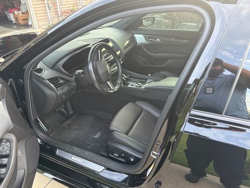 Used 2022 Cadillac CT5 V w/ Premium Package RWD image 10