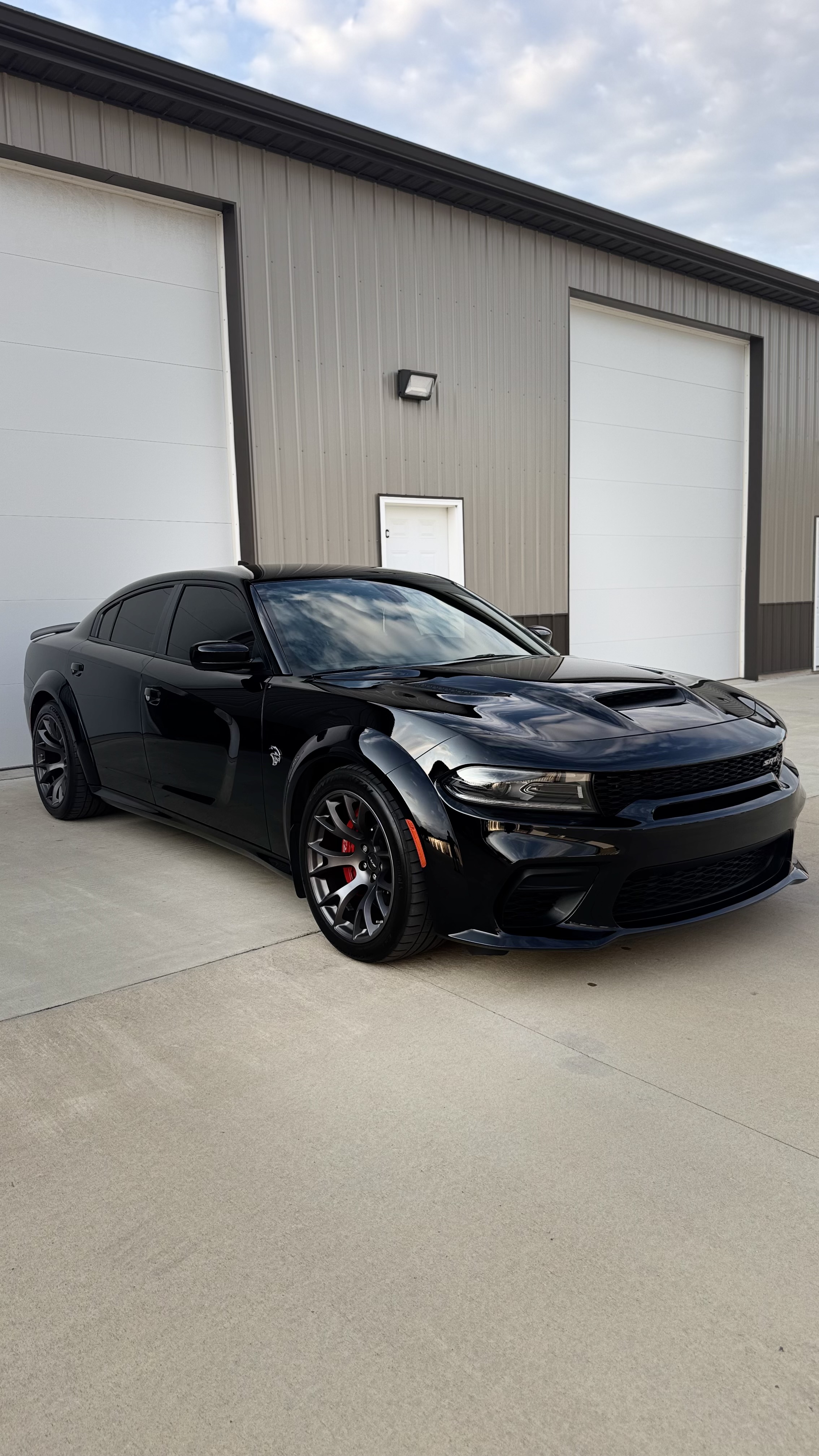 Used 2022 Dodge Charger SRT Hellcat RWD image 4
