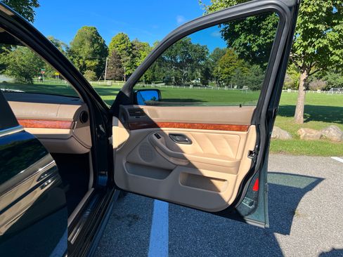 Used 1997 BMW 540i Sedan image 14