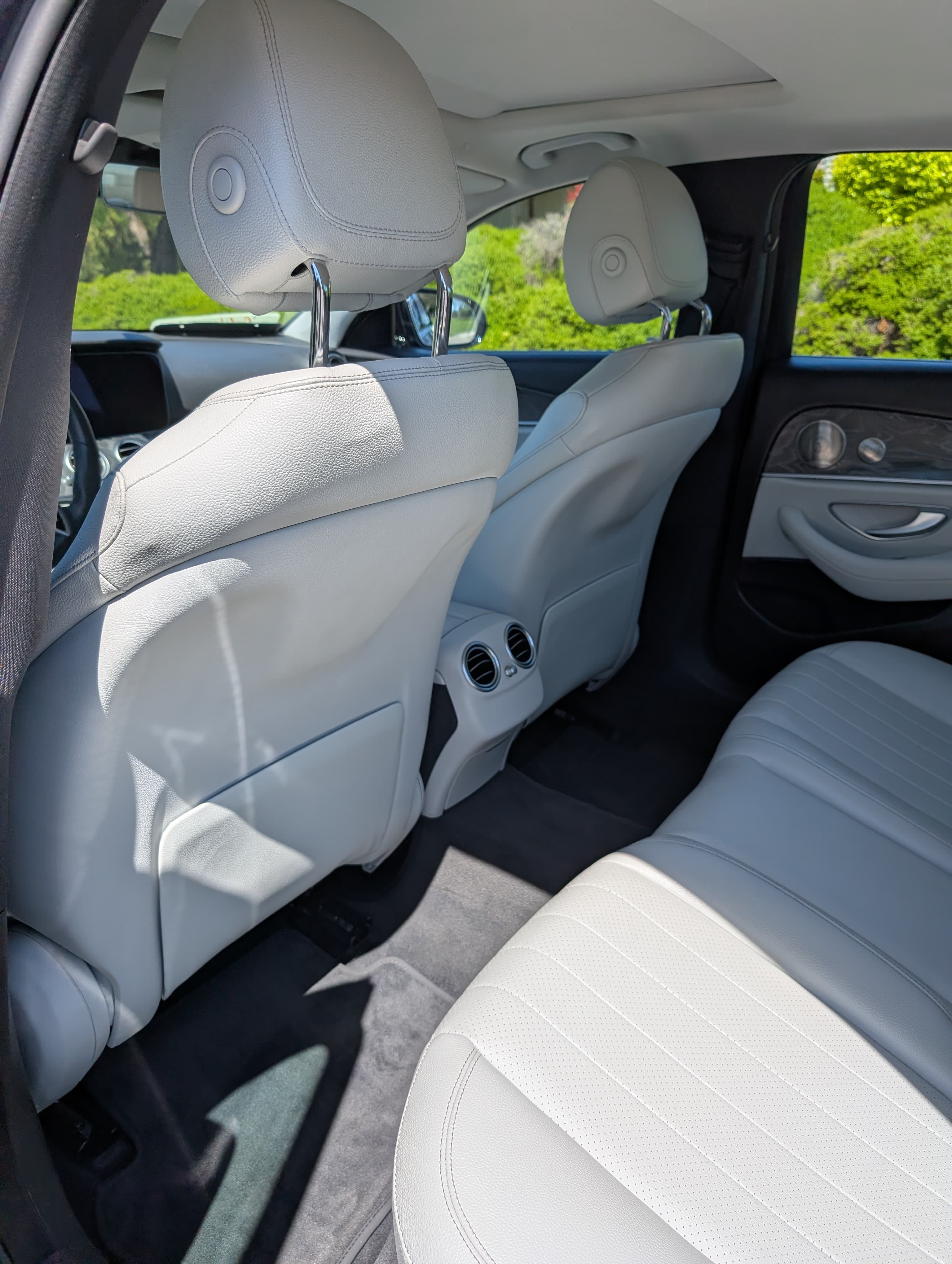 Used 2022 Mercedes-Benz E 350 Sedan image 10
