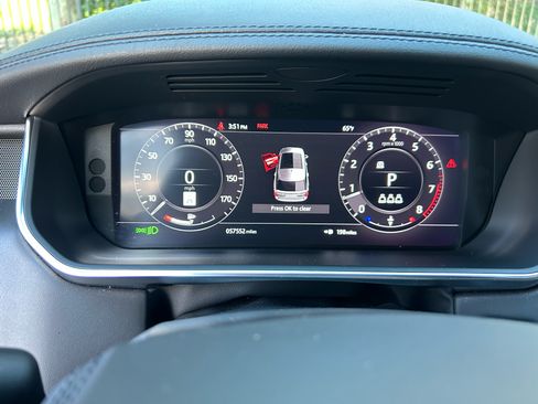 Used 2021 Land Rover Range Rover P525 Westminster Edition image 18