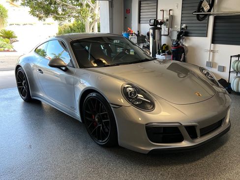 Used 2019 Porsche 911 GT3 RS image 2