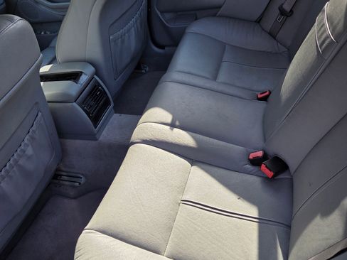 Used 2002 BMW 525i 525i Sedan 4D image 9