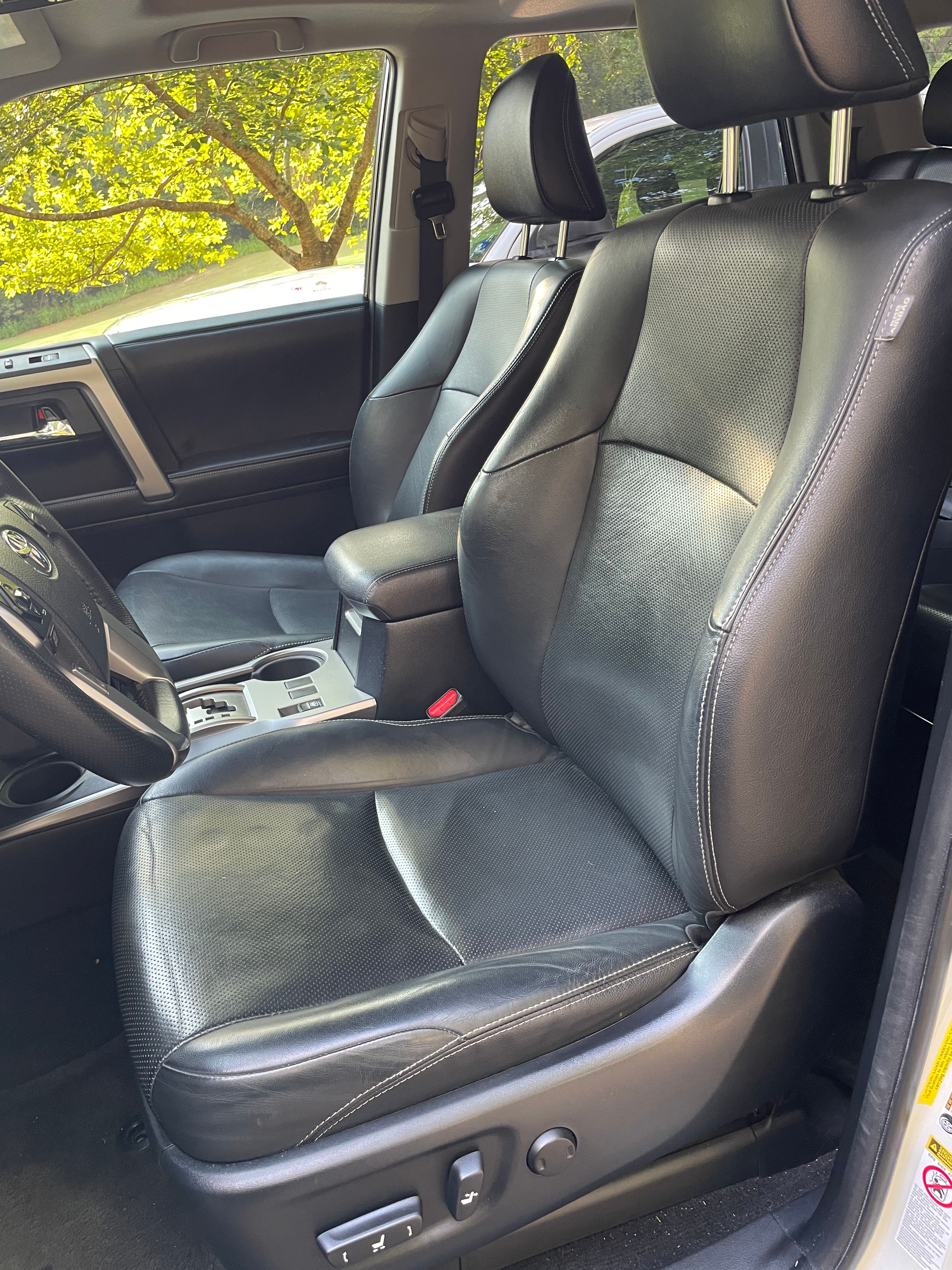Used 2016 Toyota 4Runner Limited AWD/4WD image 13
