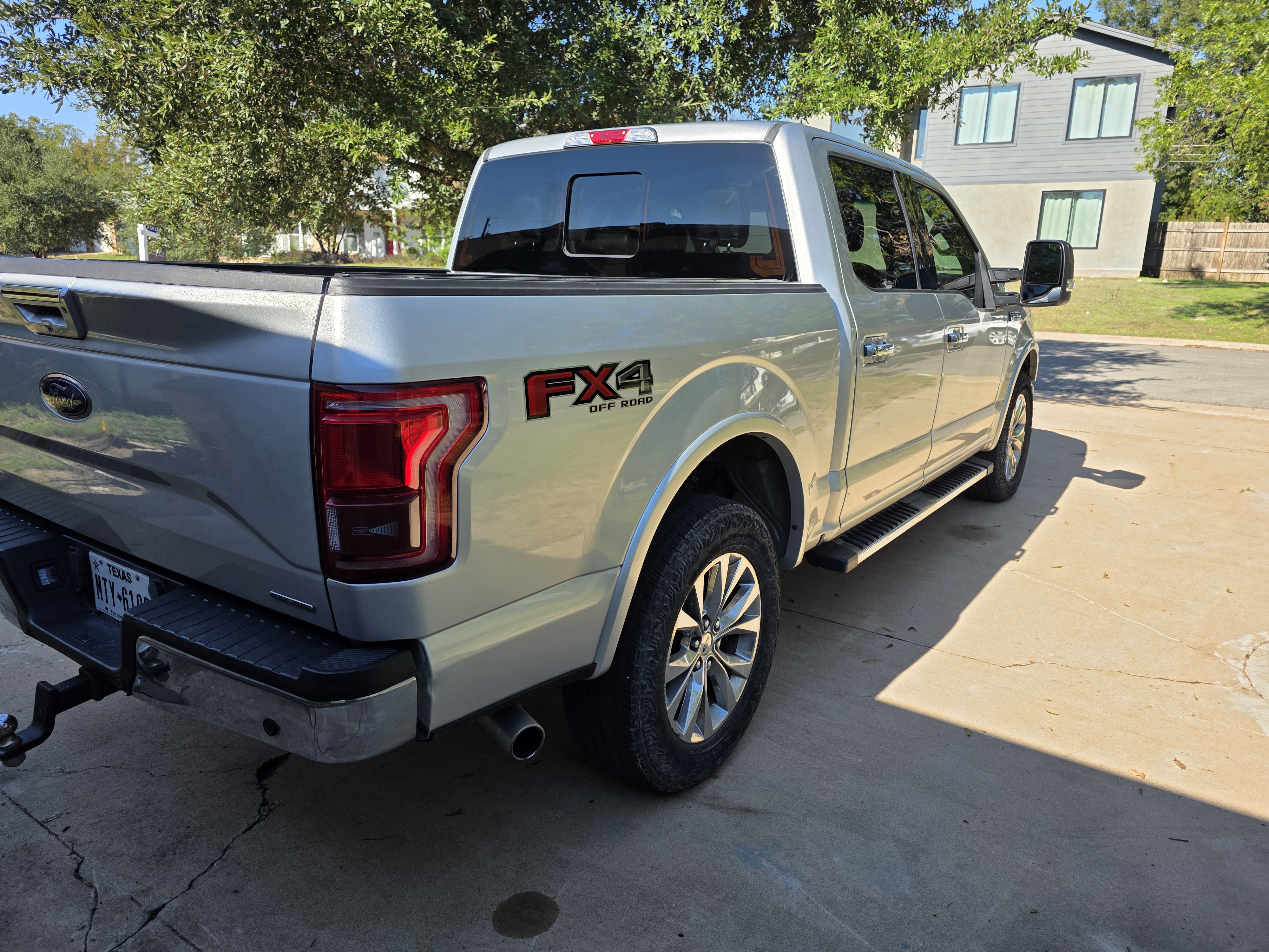 Used 2016 Ford F150 Lariat AWD/4WD image 4