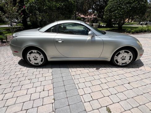 Used 2003 Lexus SC 430 Convertible image 8