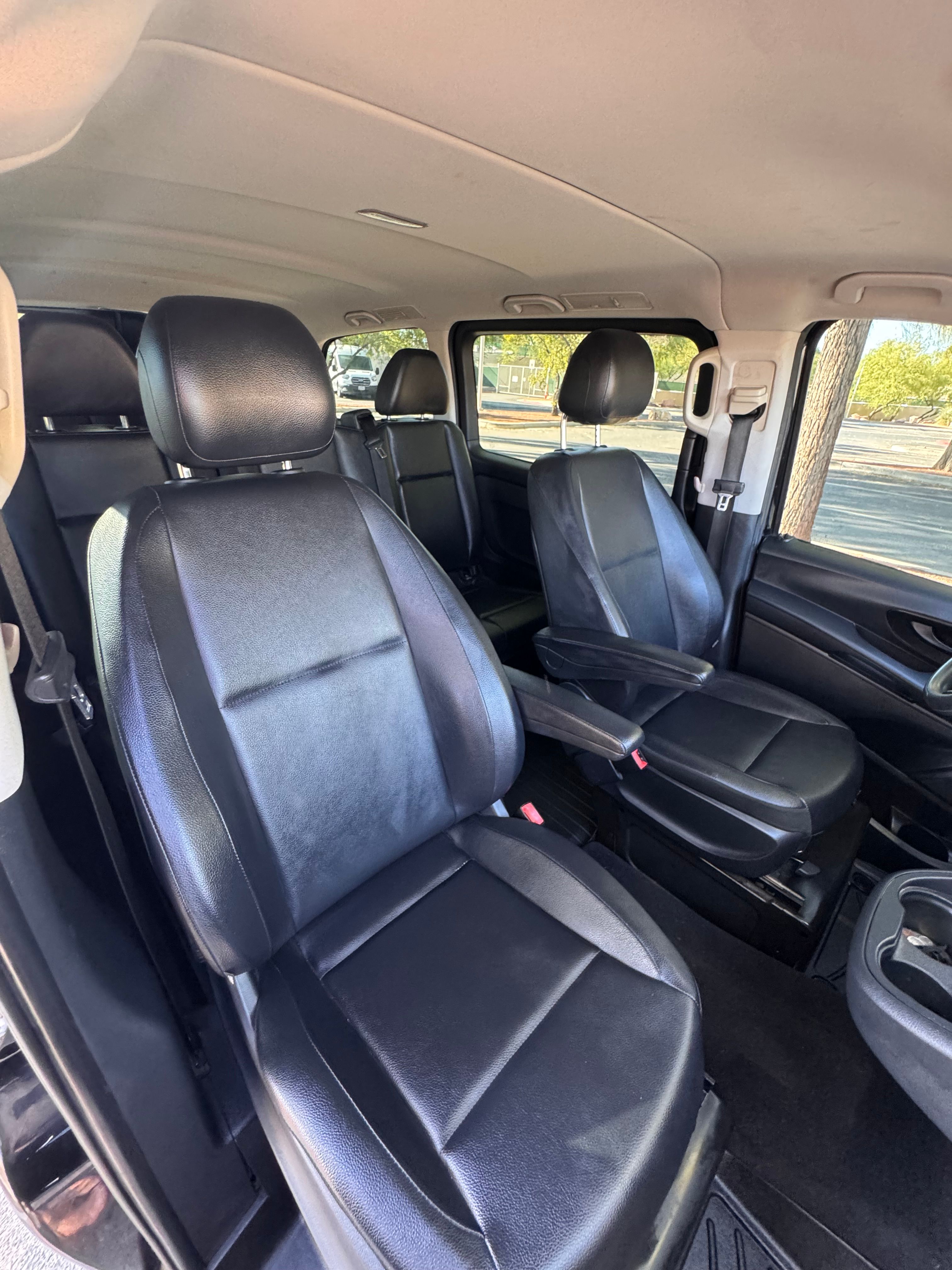 Used 2018 Mercedes-Benz Metris Passenger image 8