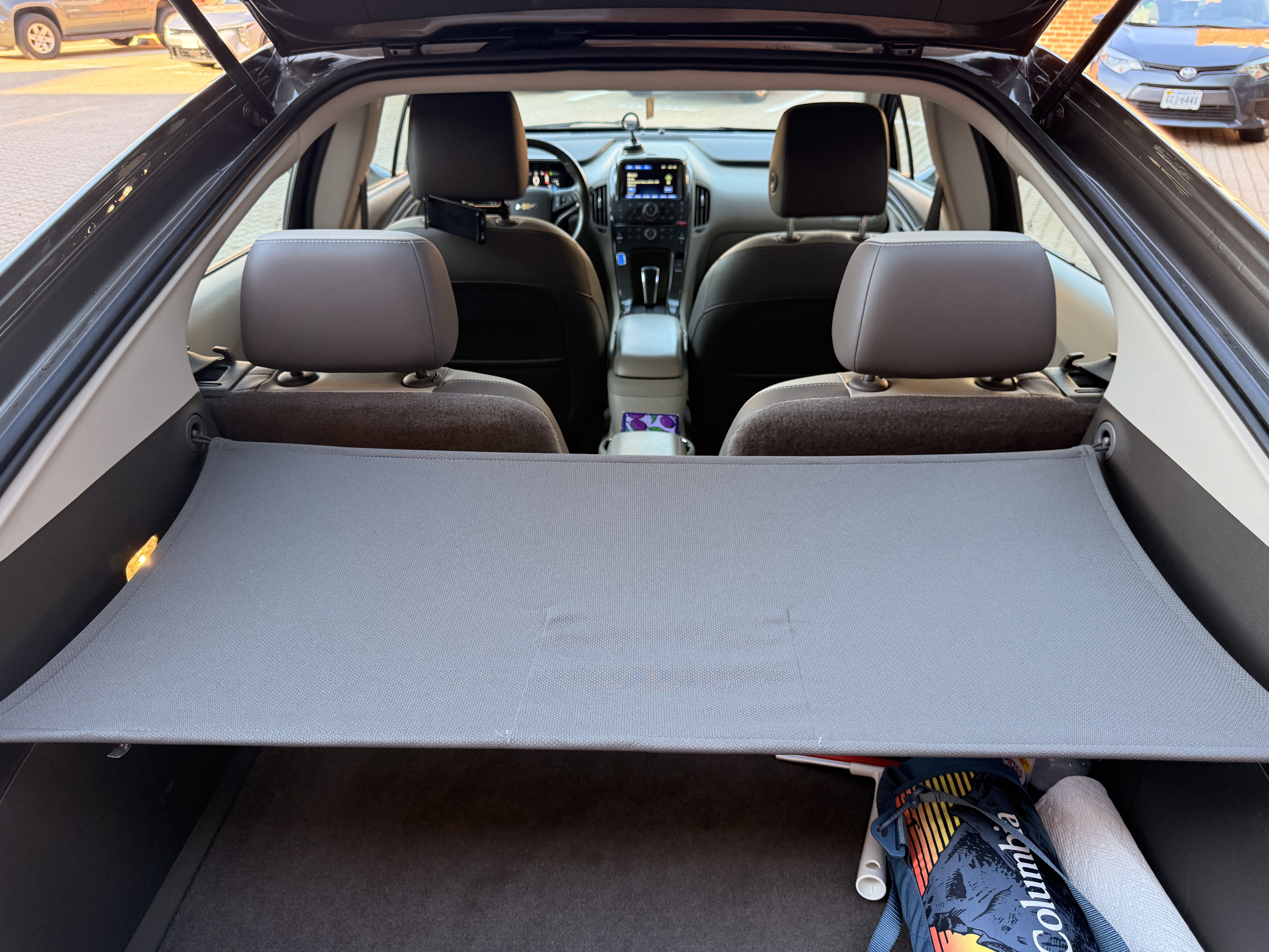 Used 2014 Chevrolet Volt Premium w/ Premium Trim Package FWD image 11