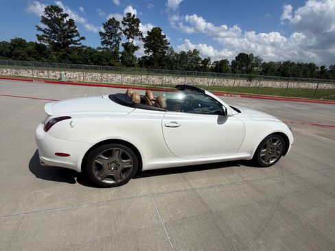 Used 2008 Lexus SC 430 Convertible RWD image 5