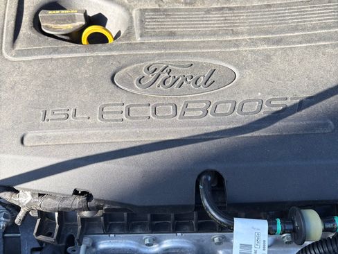 Used 2018 Ford Escape SE w/ SE Sync 3 Package image 32