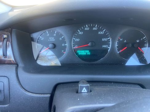 Used 2015 Chevrolet Impala LT w/ LT Sunroof Package image 11