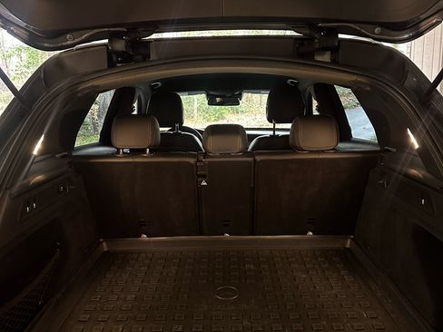 Used 2018 Mercedes-Benz GLC 63 AMG GLC 63 4MATIC Sport Utility 4D image 23