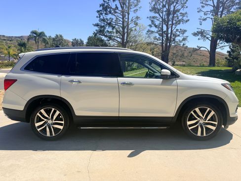 Used 2016 Honda Pilot Elite image 8