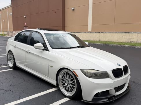 Used 2010 BMW 335i Sedan RWD image 1